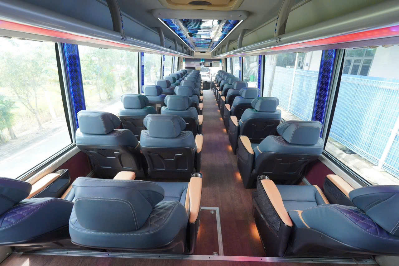 Hợp Đồng Thuê Xe Limousine 22 Chỗ Cần Lưu Ý Gì?