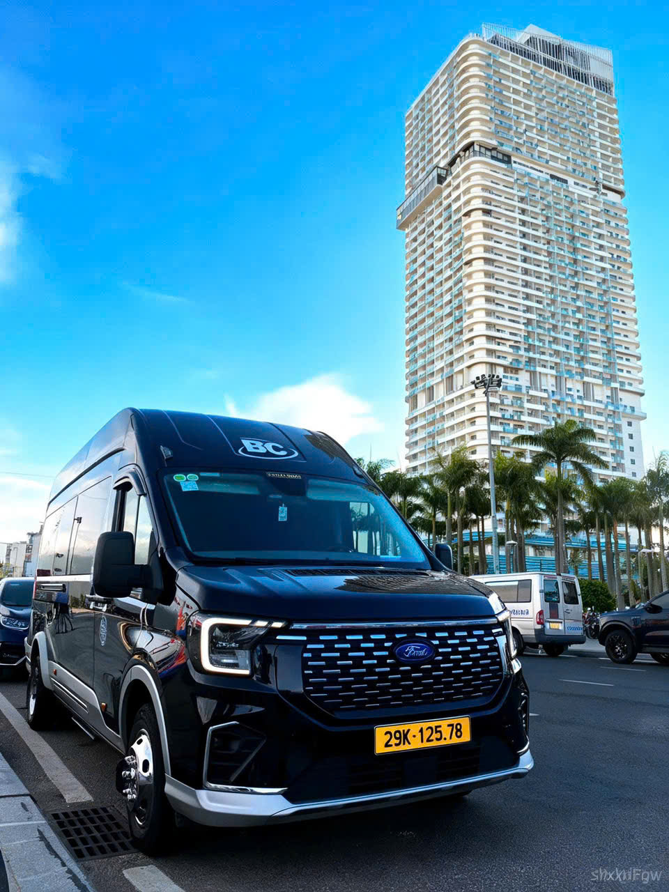 5 Tiêu Chí Chọn Đơn Vị Thuê Xe Limousine Uy Tín Hà Nội