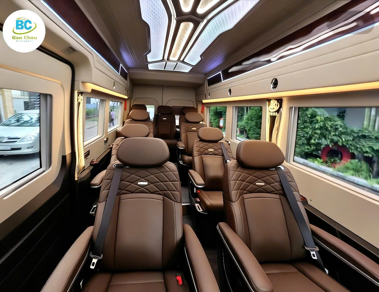 Thuê xe Limousine 11 chỗ đi Hạ Long uy tín – Xe đời mới, đưa đón tận nơi 2026