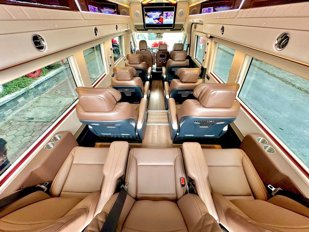 /upload/image/Xe-limousine-11-cho-5.jpg