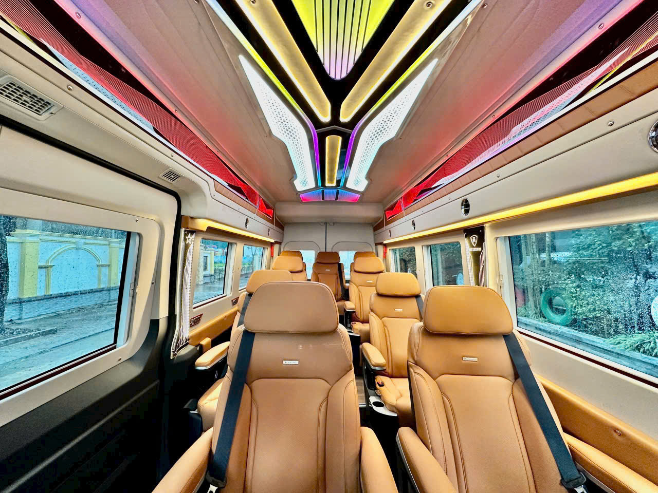 /upload/image/Xe-limousine-11-cho-6.jpg