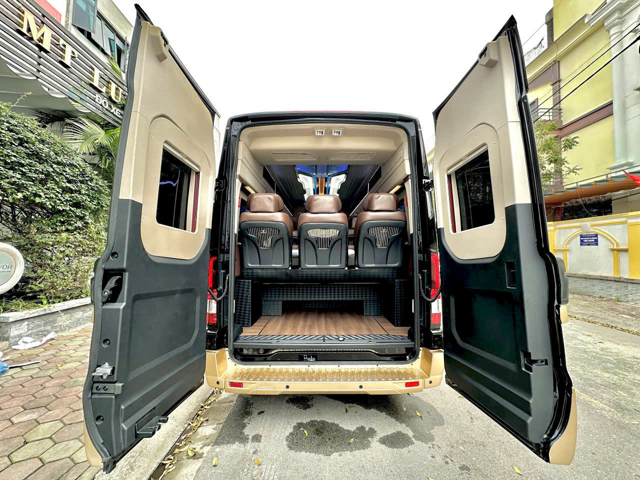 /upload/image/Xe-limousine-11-cho-8.jpg