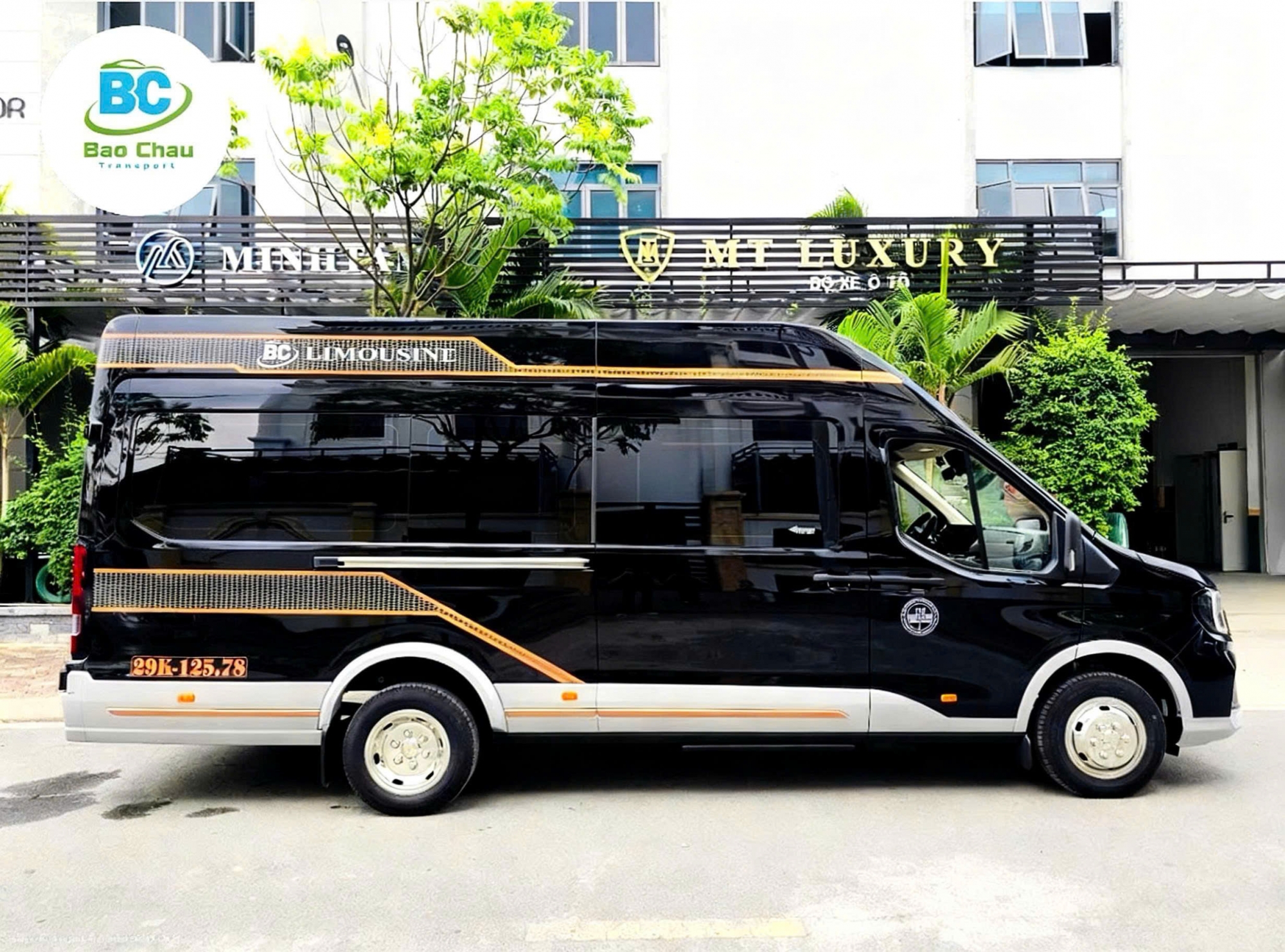 Cho Thuê Xe Limousine 11 Chỗ