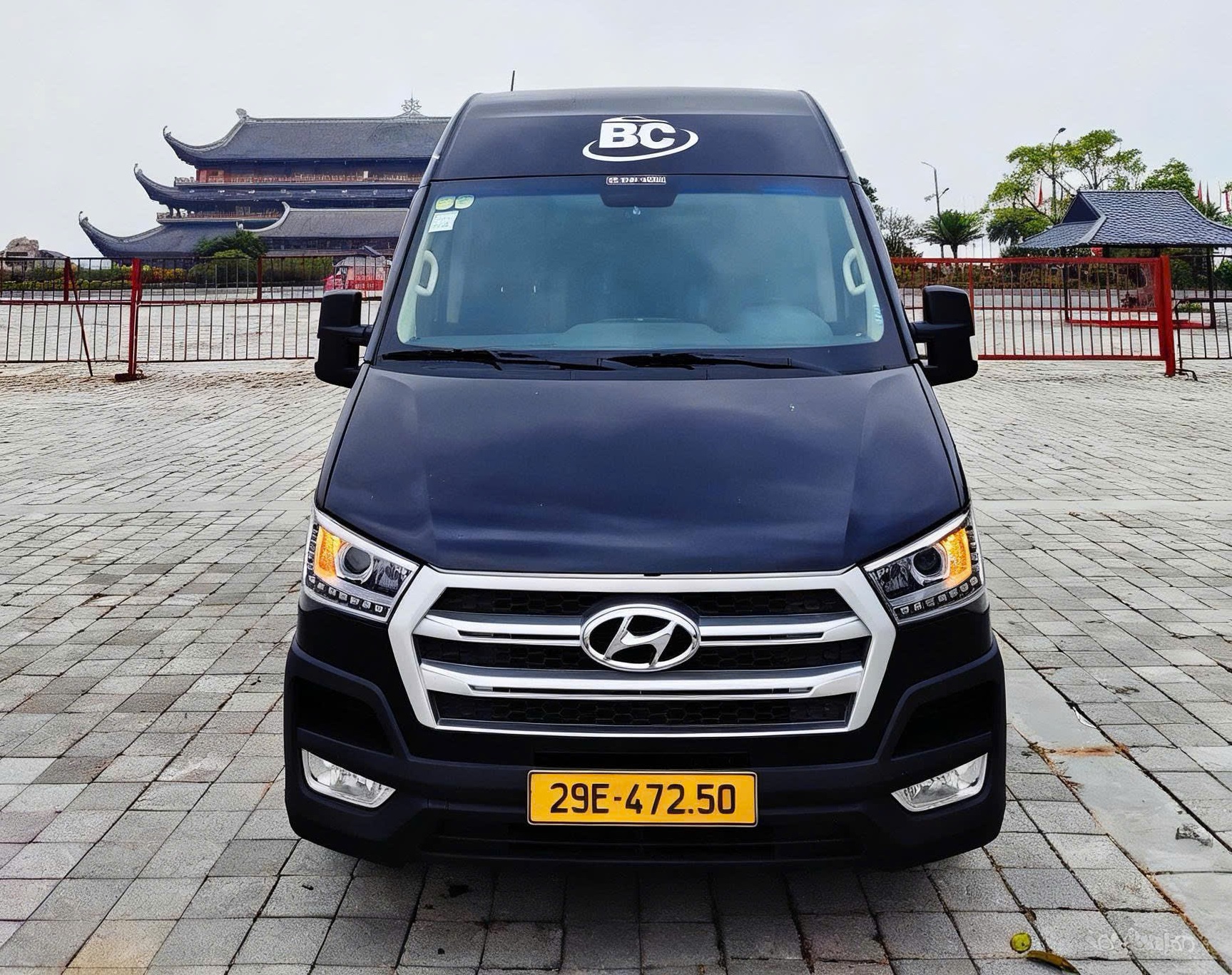 Vì Sao Nên Chọn Xe Bảo Châu Khi Thuê Xe Limousine Tại Hà Nội?