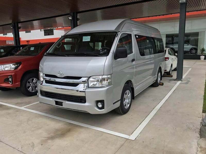 Cho thuê xe Toyota Hiace có lái